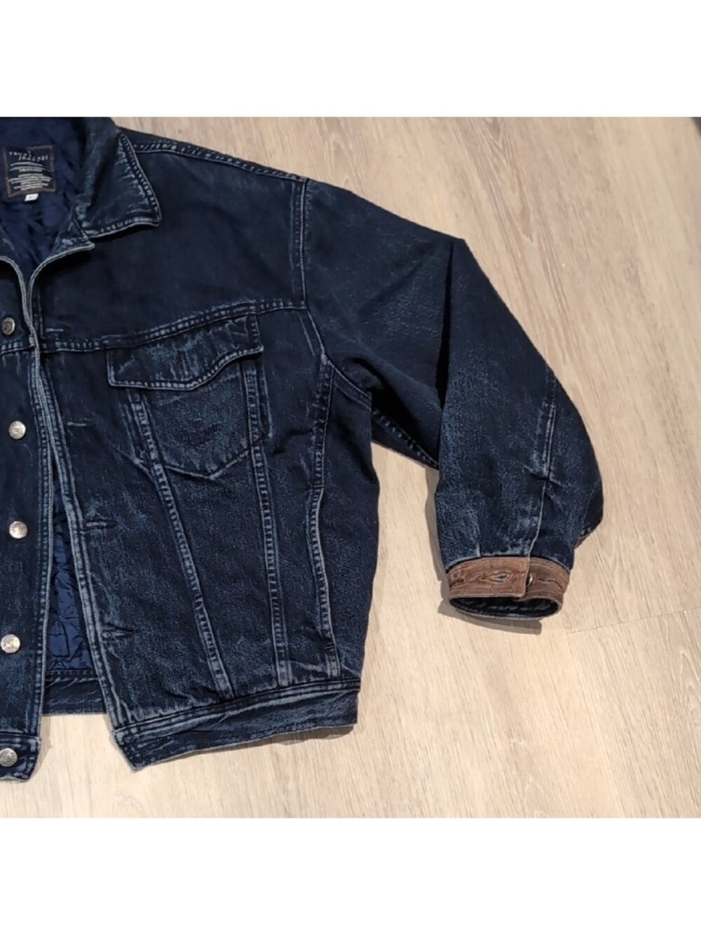 Denim Jean Jacket with Leather Collar Quilted Lining Vintage - Picture 5 of 15